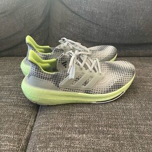 Great used conditioned Adidas Ultra Boost!